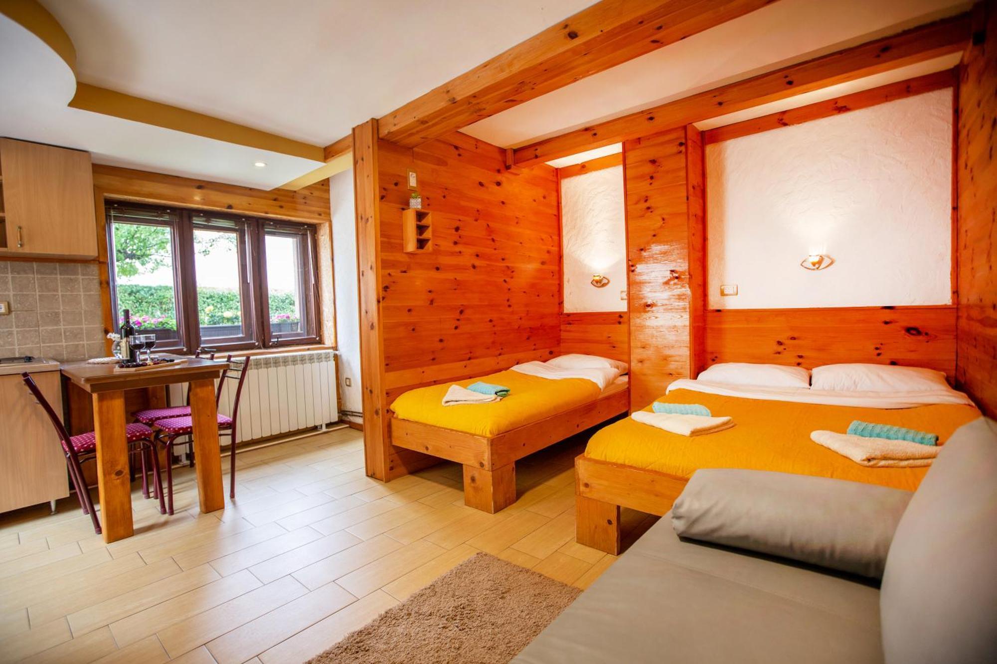 Apartments Tango Kolašin Kamer foto